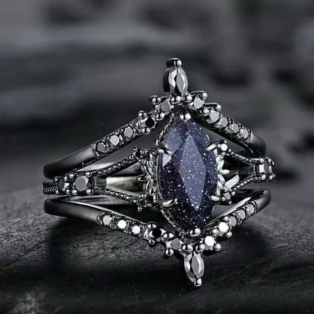 Noctra Ring Set