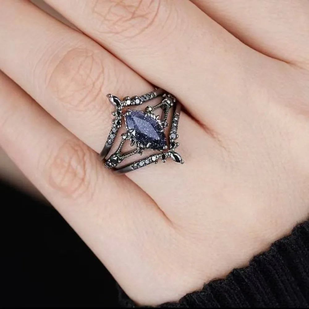 Noctra Ring Set